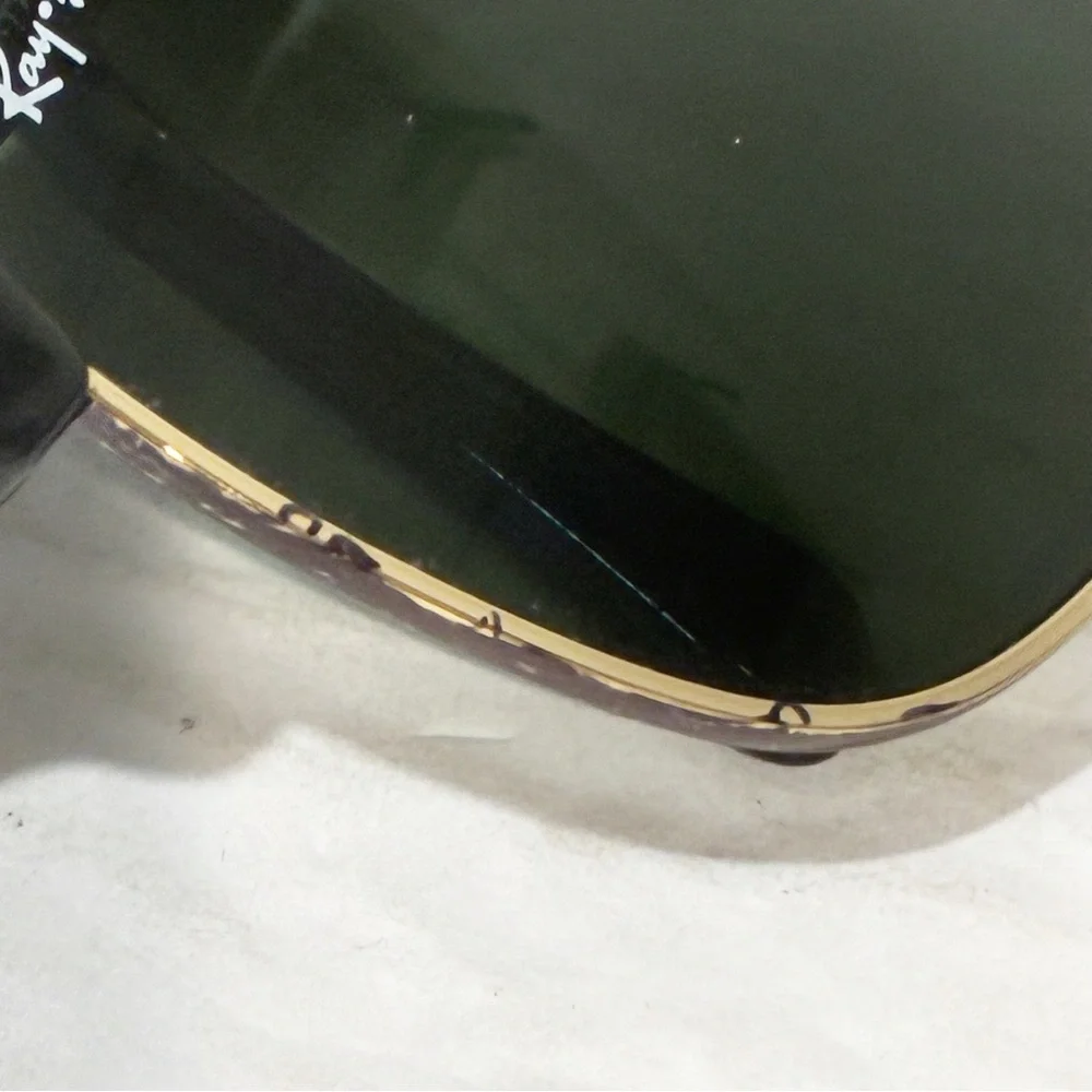 Ray Ban Unisex Clubmaster Classic Black‎ Gold Trim Sunglasses